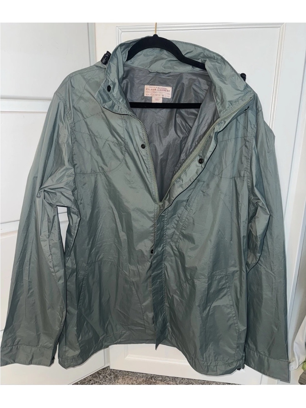 Filson Lightweight Hooded Windbreaker Jacket Green